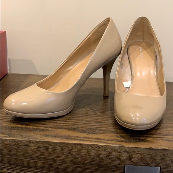 Comfy nude pumps - Picture 2 of 4